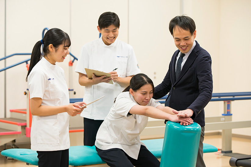 リハビリテーション学部